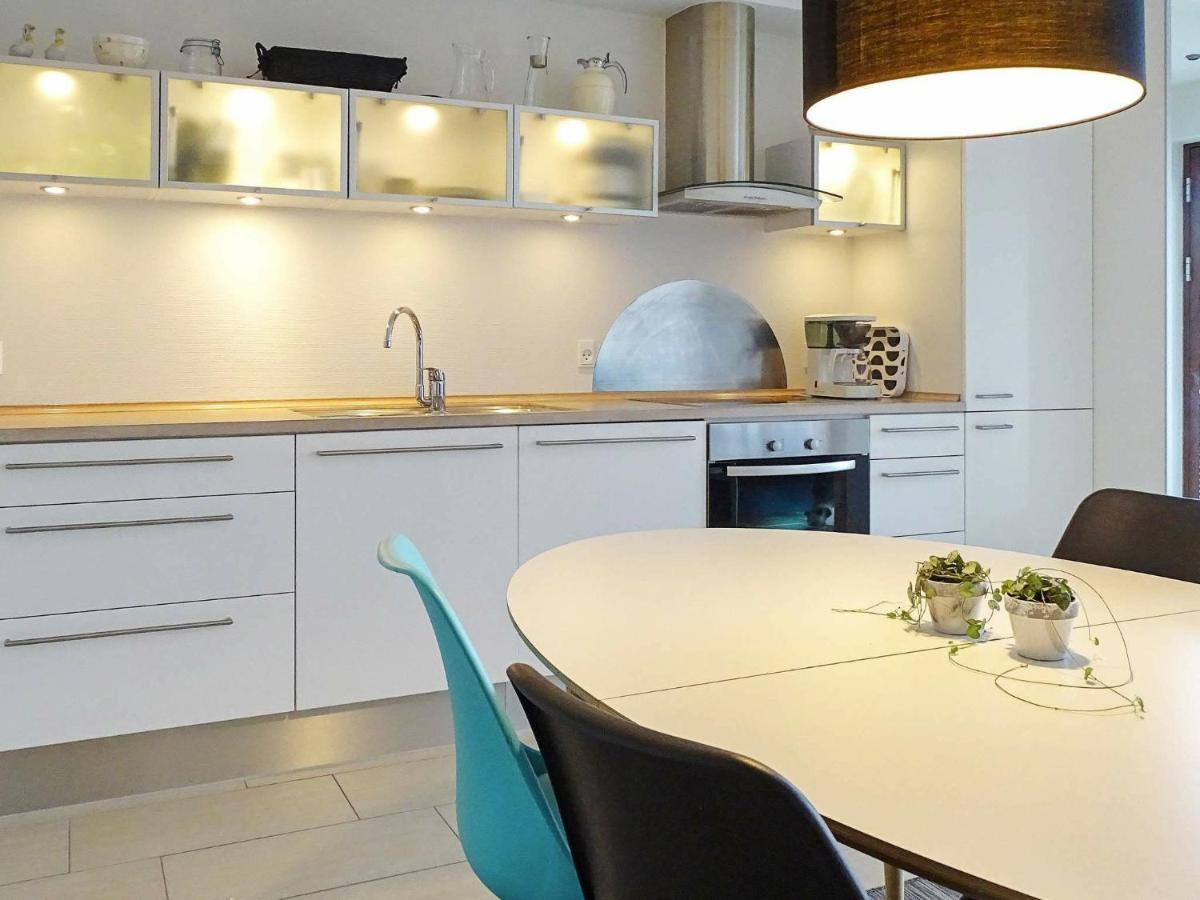 4 Person Holiday Home In Богенсе Екстериор снимка